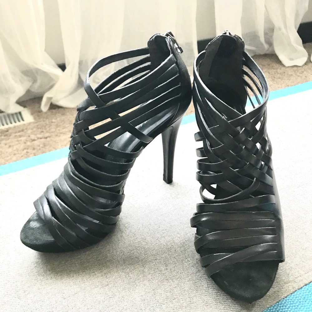 Pour La Victoire Sexy Black Strappy Heels, Size 7